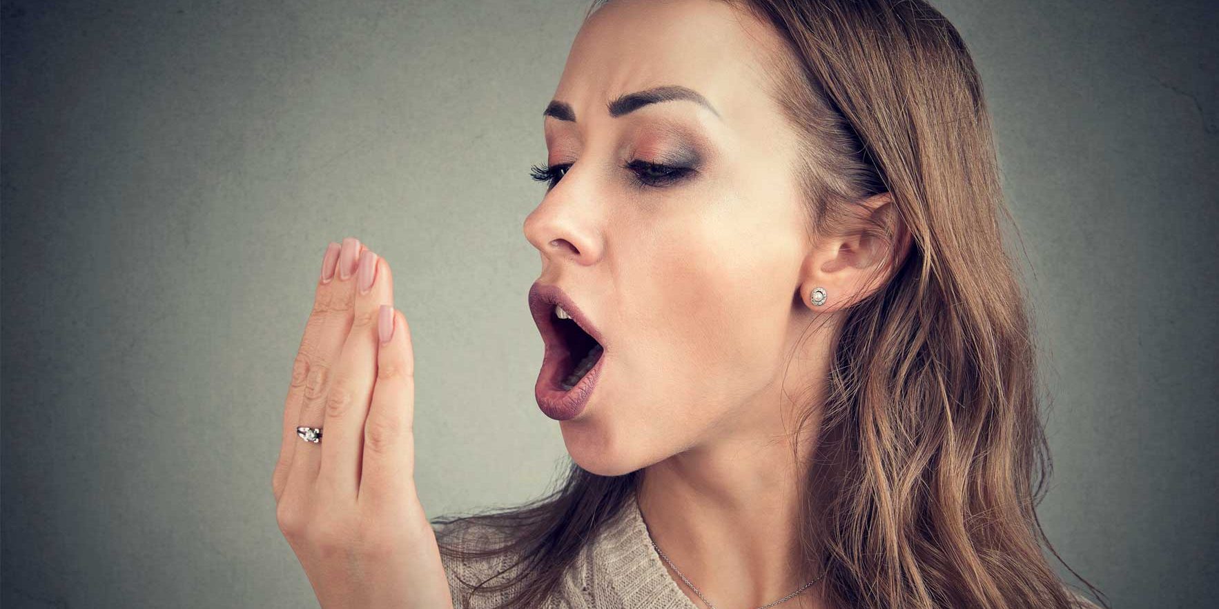 dealing-with-halitosis-Bonacci-periodontics-dental-implants Dealing with Halitosis: A Periodontist's Guide to Fresher Breath | Bonacci Periodontal Implants