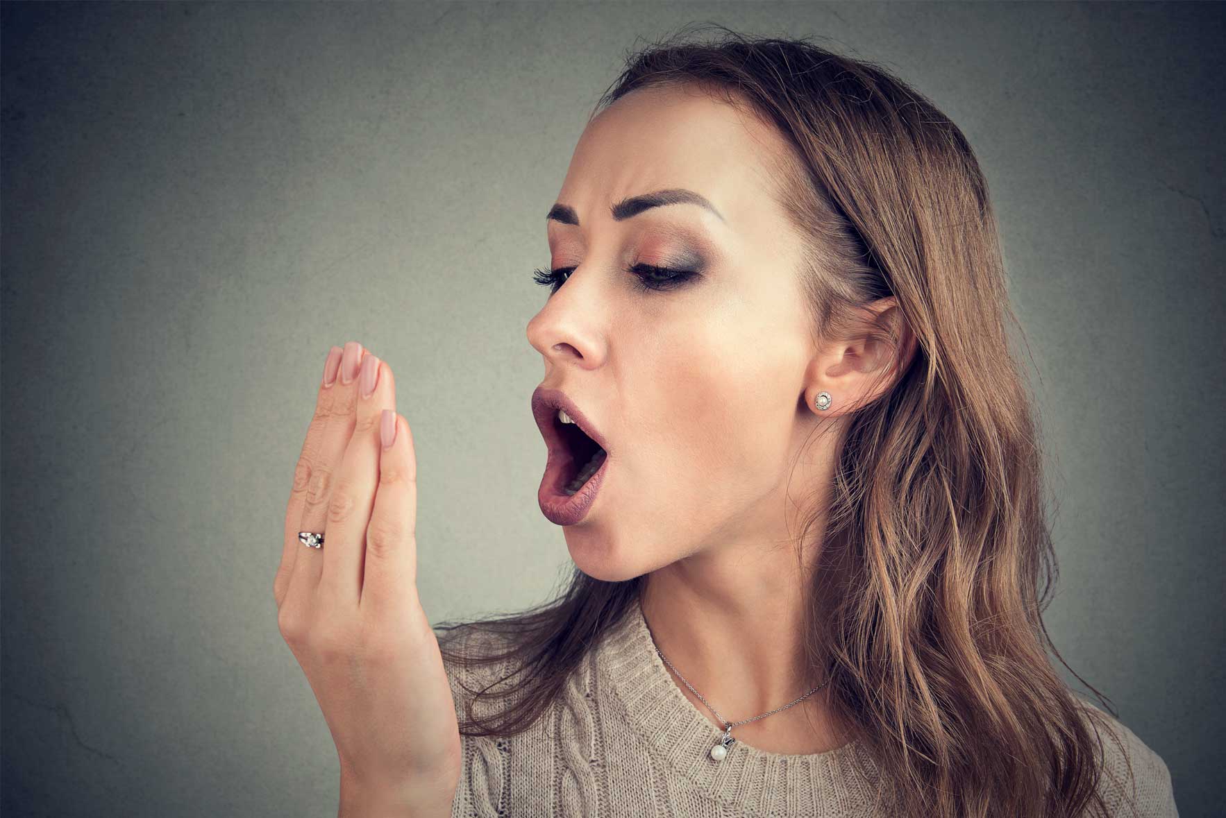 dealing-with-halitosis-Bonacci-periodontics-dental-implants Dealing with Halitosis: A Periodontist's Guide to Fresher Breath | Bonacci Periodontal Implants